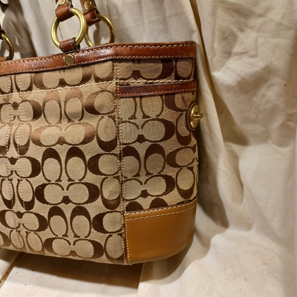 Coach gallery tote - Picture 4 of 15